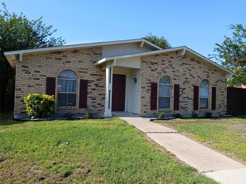 5616 Tucker St, The Colony, TX, 75056-1414 | Card Image