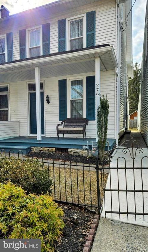 279 W Main St, HUMMELSTOWN, PA, 17036-1425 | Card Image