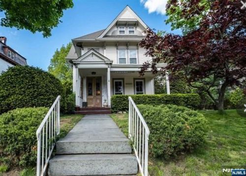 154 Clinton Pl, Hackensack, NJ, 07601-4634 | Card Image