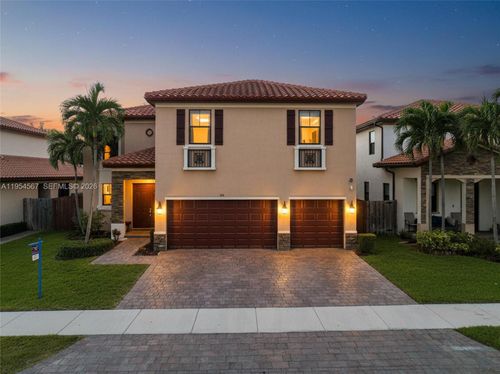 174 Se 35th Ave, Homestead, FL, 33033-7478 | Card Image