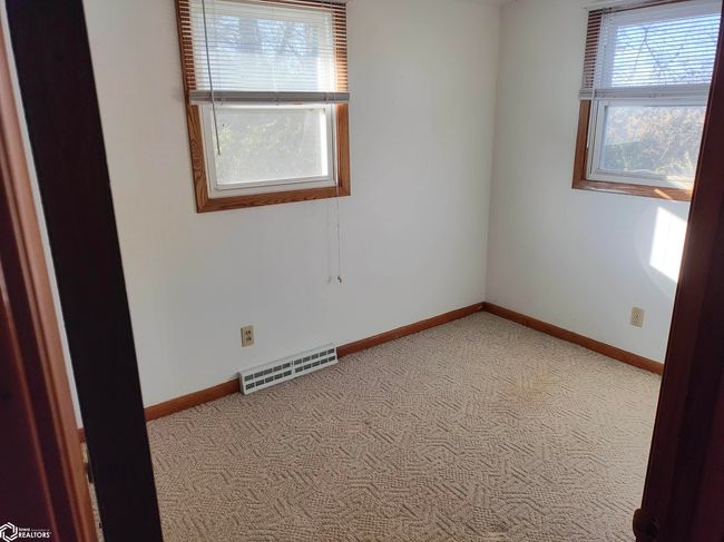 32669 Walnut Ave, Home with 3 bedrooms, 3 bathrooms and 2 parking in Coon Rapids IA | Image 35