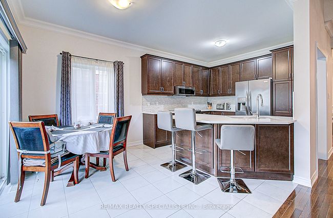14 Alamode Rd, Condo with 3 bedrooms, 3 bathrooms and 2 parking in Brampton ON | Image 7