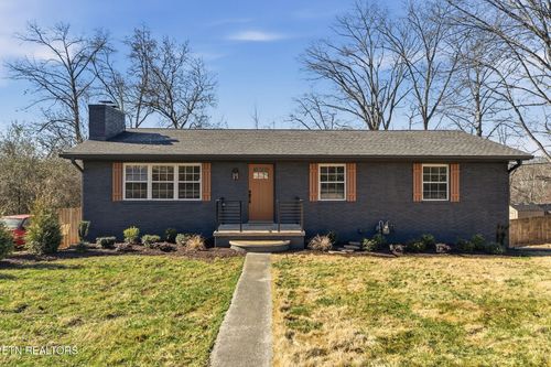 8008 W Cliff Dr, Knoxville, TN, 37909-1603 | Card Image