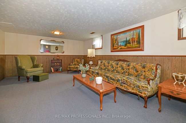 11 Pegasus Trail, House other with 3 bedrooms, 2 bathrooms and 1 parking in Scarborough ON | Image 26