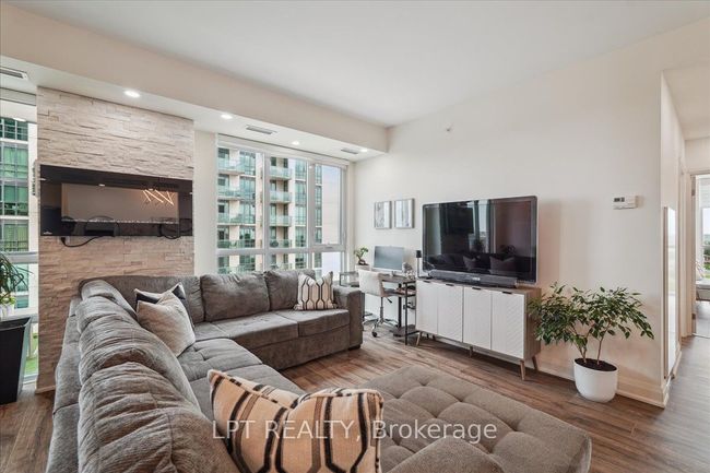 503 - 55 Yorkland Blvd, Condo with 2 bedrooms, 2 bathrooms and null parking in Brampton ON | Image 9