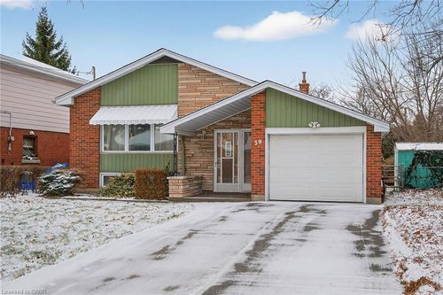 59 Cloke Crt, Hamilton, ON, L8T1N4 | Card Image