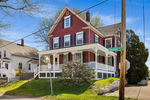 139 Thornton St, Portsmouth, NH, 03801-3638 | Card Image