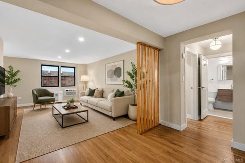 5j-84-29 155 Avenue, New York, NY, 11414 | Card Image