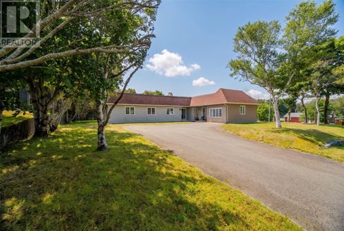 2 Bally Haly Place, St. John's, NL, A1A2B4 | Card Image