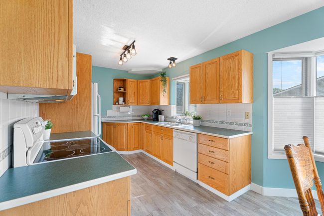 2485 Fleetwood Ave, House other with 3 bedrooms, 2 bathrooms and null parking in Kamloops BC | Image 17