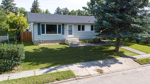 244 50 Avenue E, Claresholm, AB, T0L0T0 | Card Image