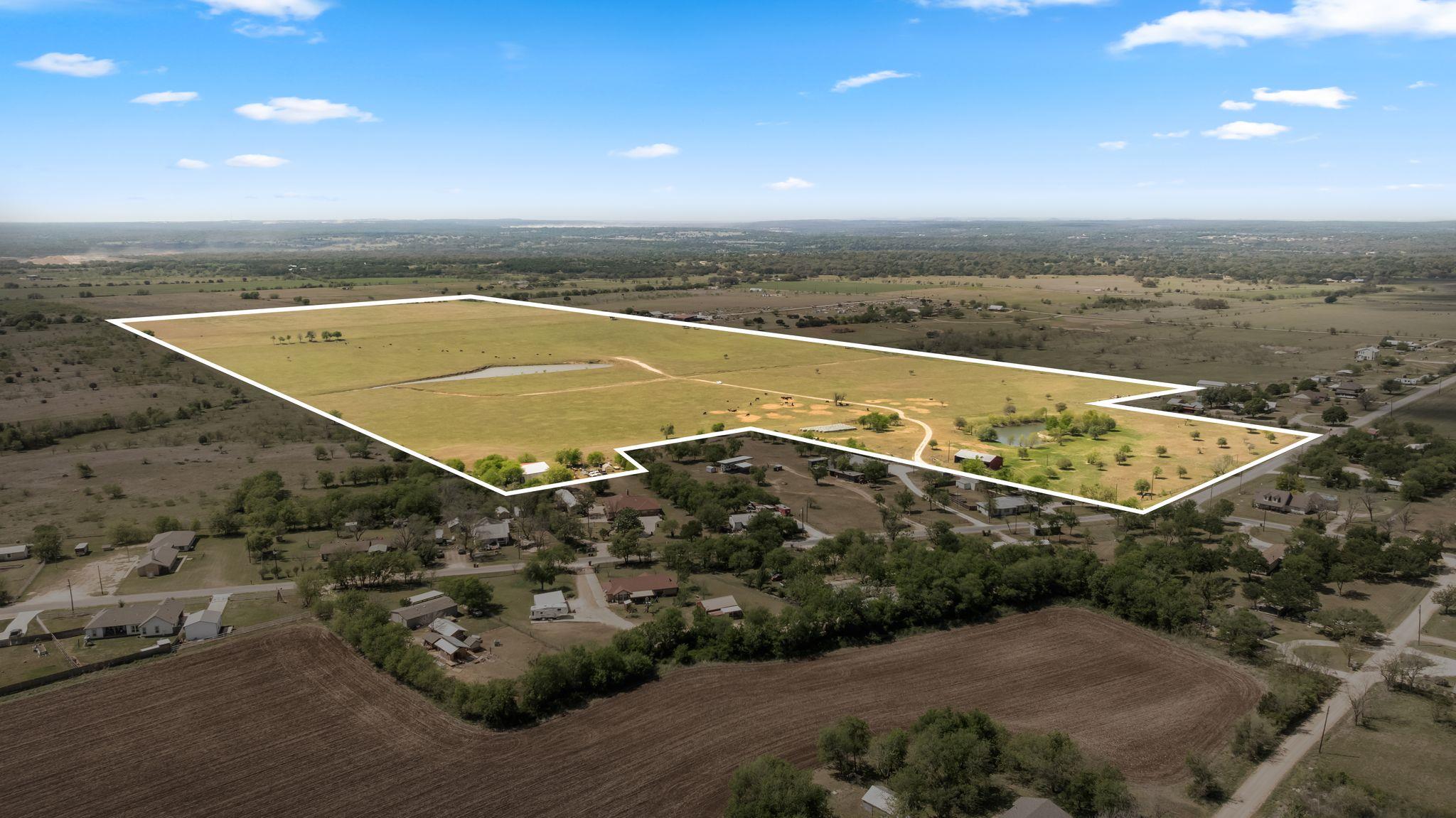 Land in Salado