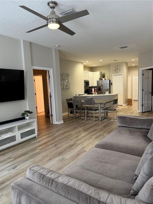 110-9410 Georgian Park Ln, TAMPA, FL, 33626-5180 | Card Image