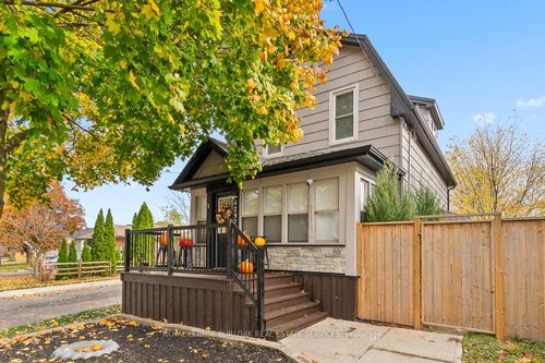 1-4297 East Ave, Beamsville, ON, L3J0R2 | Card Image