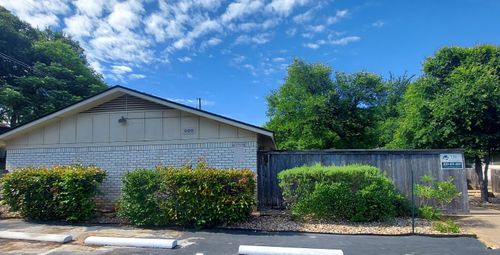 602 3rd St, Marble Falls, TX, 78654-5871 | Card Image