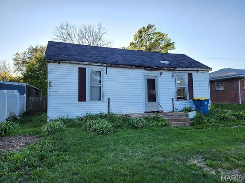 3212 Alby St, Alton, IL, 62002-4408 | Card Image