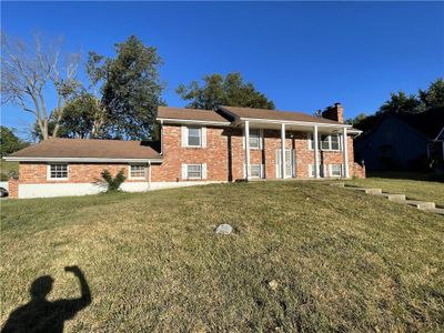 4950 Wallace Avenue, House other with 3 bedrooms, 2 bathrooms and null parking in Kansas City MO | Image 3