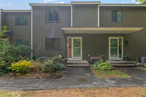 apt-d-180 Brittany Farms Rd, New Britain, CT, 06053-1144 | Card Image