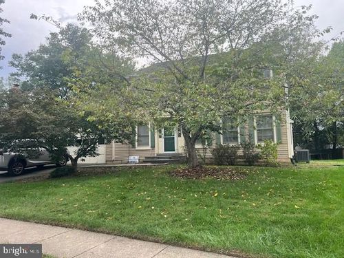 5833 Colfax Ave, ALEXANDRIA, VA, 22311-1013 | Card Image