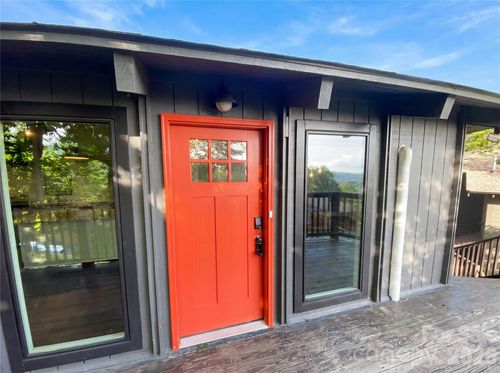 119 Beechwood Ln, Beech Mountain, NC, 28604-8024 | Card Image