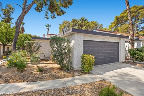 2567 Pera Cir, Las Vegas, NV, 89121-4024 | Card Image