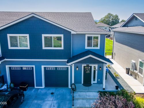 2024 Sw Family Lane, Grants Pass, OR, 97527 | Card Image