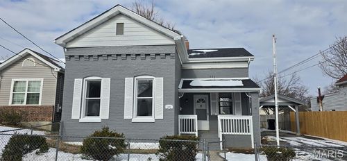 111 E Arlee Ave, Saint Louis, MO, 63125-2802 | Card Image