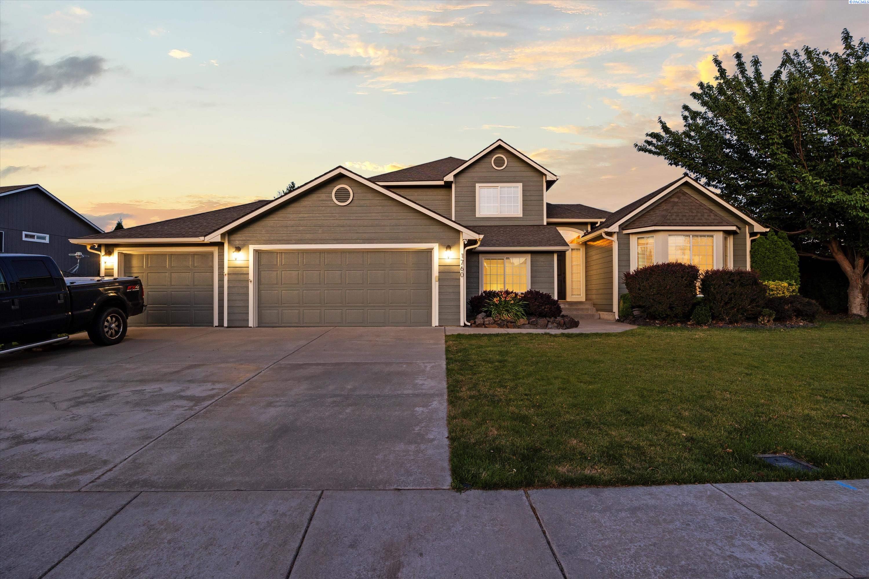 Kapalua Ave, Richland, WA 99352