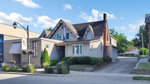 {{alt}} | Card Image