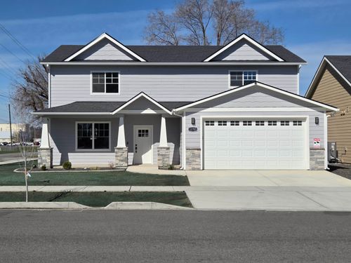 12703 E Desmet Ave, Spokane Valley, WA, 99216-2457 | Card Image