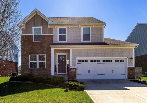 1657 Summit Creek Dr, Centerville, OH, 45458-1137 | Card Image