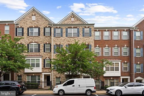 15259 Leicestershire St, WOODBRIDGE, VA, 22191-6573 | Card Image