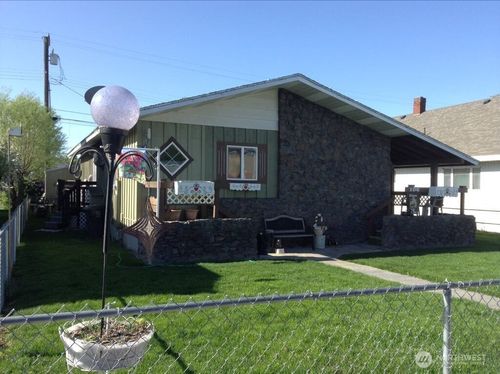 106 E 1st Ave, Odessa, WA, 99159-5129 | Card Image