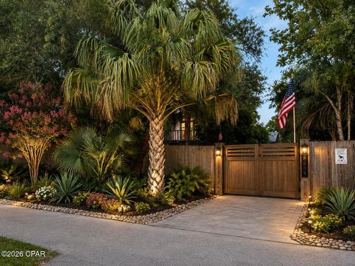 8908 N Lagoon Dr, Panama City, FL, 32408-4339 | Card Image