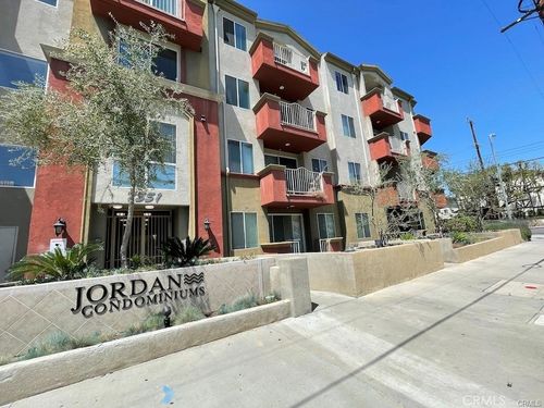104-7551 Jordan Ave, Canoga Park, CA, 91303-3335 | Card Image