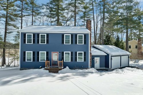 51 Pilgrim Dr, Litchfield, NH, 03052-2528 | Card Image
