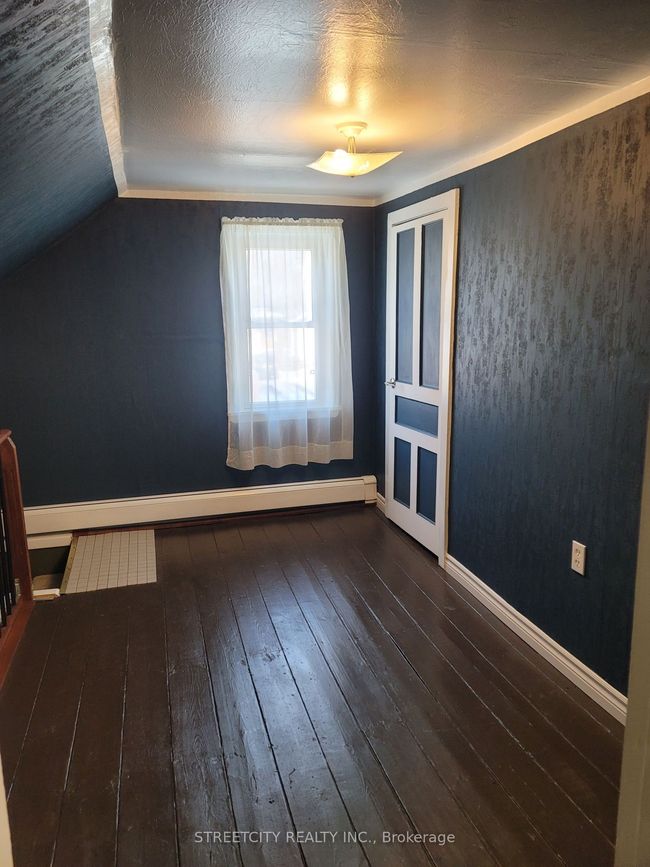 156 Maple St, House other with 2 bedrooms, 1 bathrooms and 4 parking in West Elgin ON | Image 16