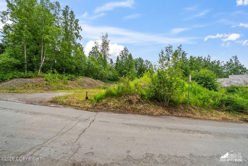 1628 W 10th Ave, Anchorage, AK, 99501-3202 | Card Image