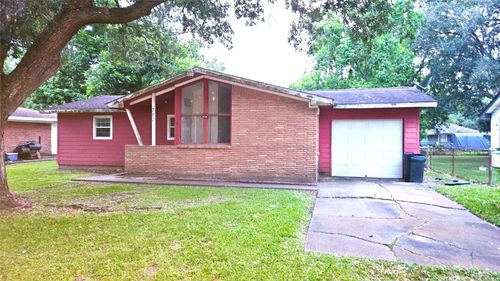 330 Cedar Dr, Hitchcock, TX, 77563-3004 | Card Image