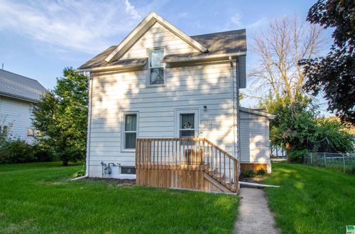 1235 Main St, Manson, IA, 50563-5158 | Card Image