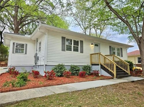 2495 Glendale Cir Se, Smyrna, GA, 30080-1829 | Card Image