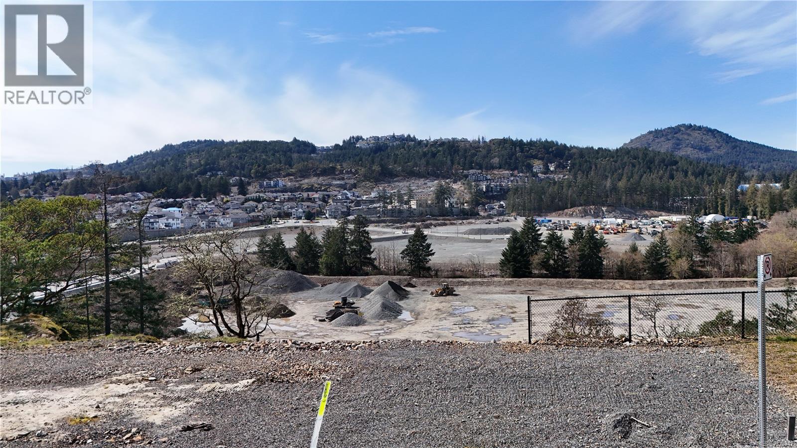 Land in Langford 4