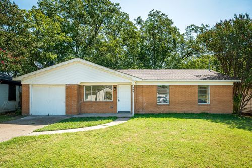 204 S Lillis Ln, Denison, TX, 75020-3541 | Card Image