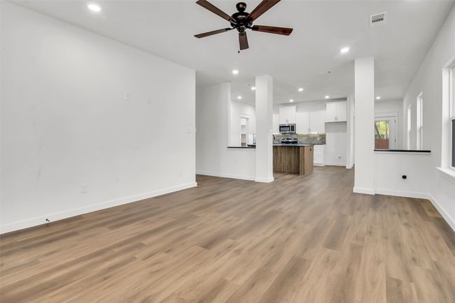 507 W Spruce St, House other with 3 bedrooms, 2 bathrooms and null parking in Whitewright TX | Image 4