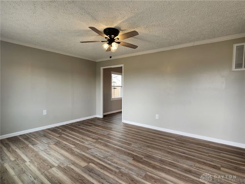 1408 W 2nd St, Xenia, OH, 45385-3722 | Card Image