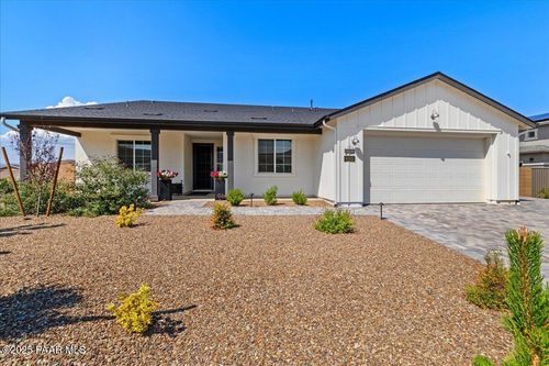 8582 N Suzanna Dr, Prescott Valley, AZ, 86315-8974 | Card Image