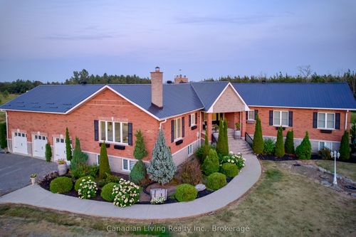 3092 Highway 49 Highway S, Prince Edward County, ON, K0K2T0 | Card Image