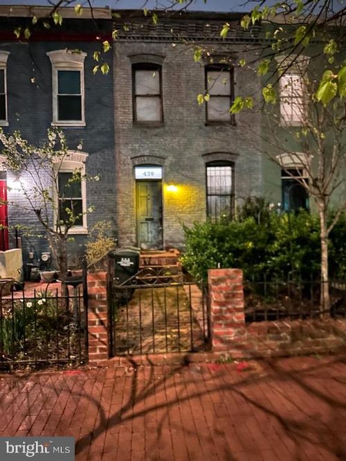 439 5th St Ne, WASHINGTON, DC, 20002-5241 | Card Image