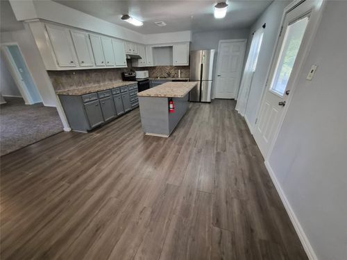 cr105-12335 Roy Rd, Brookside Vl, TX, 77581-7987 | Card Image