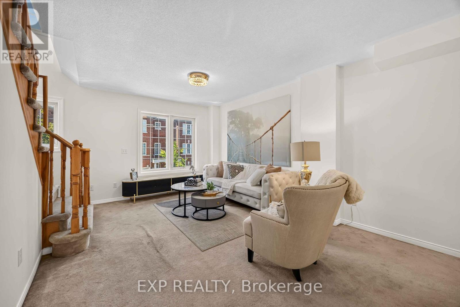 Residential in Brampton (Downtown Brampton) 5